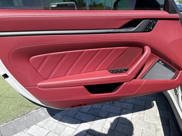 2025 Porsche 911 Carrera GTS