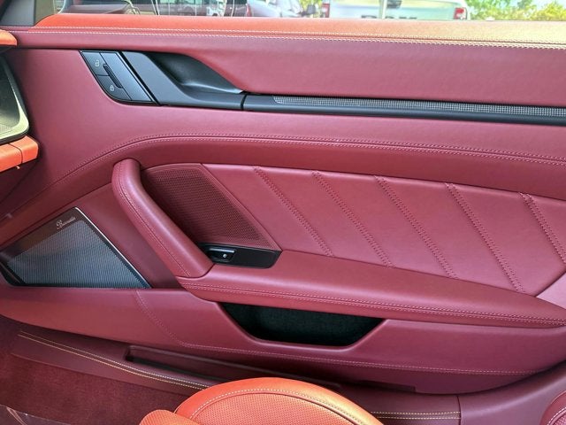 2025 Porsche 911 Carrera GTS