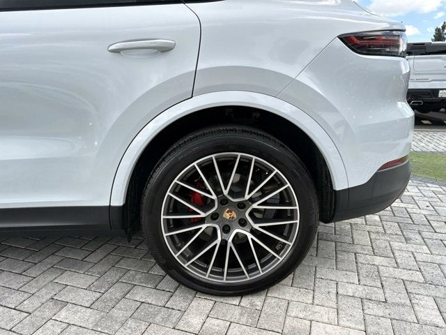 2021 Porsche Cayenne Base