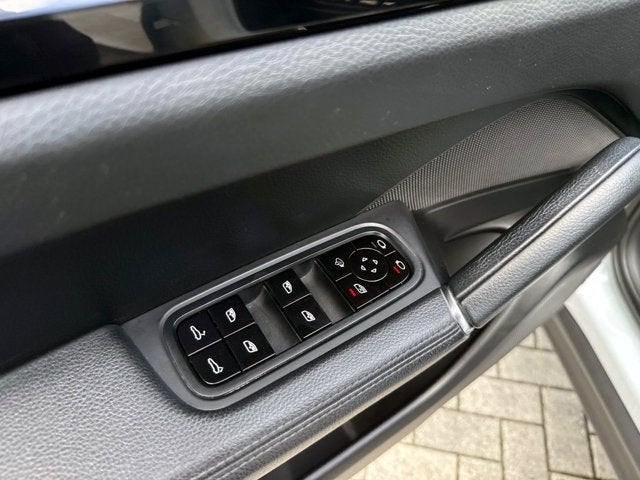 2021 Porsche Cayenne Base