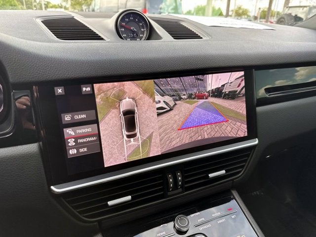 2021 Porsche Cayenne Base