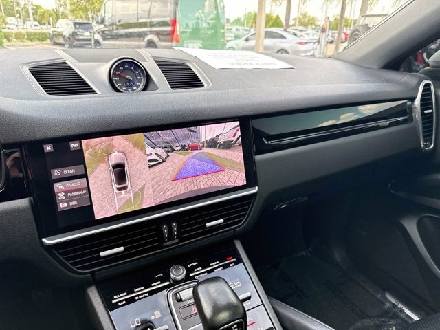 2021 Porsche Cayenne Base