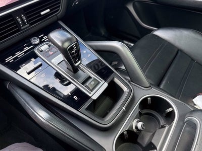2021 Porsche Cayenne Base