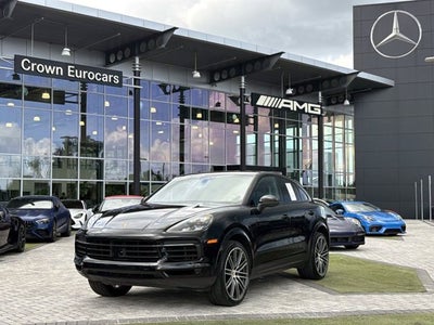 2023 Porsche Cayenne Base