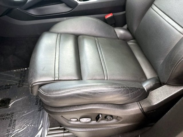 2023 Porsche Cayenne Base