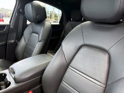 2023 Porsche Cayenne Base
