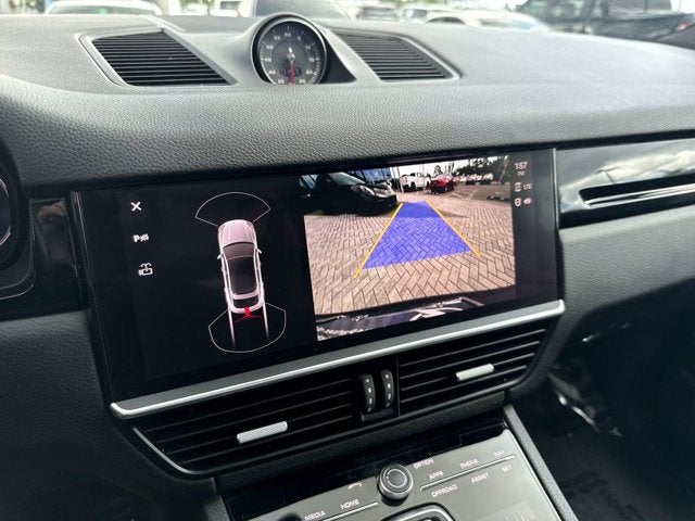 2023 Porsche Cayenne Base