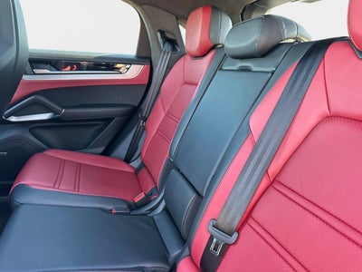 2025 Porsche Cayenne GTS