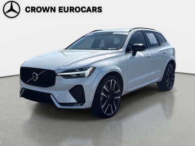 2024 Volvo XC60 B5 Ultimate Dark Theme