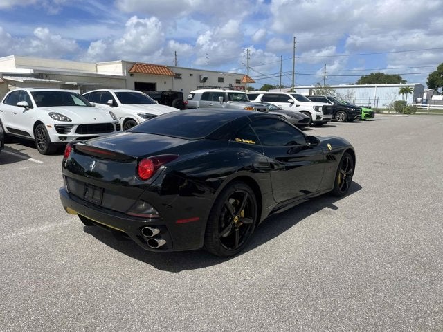 2014 Ferrari California Base