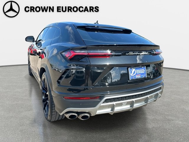 2022 Lamborghini Urus Base