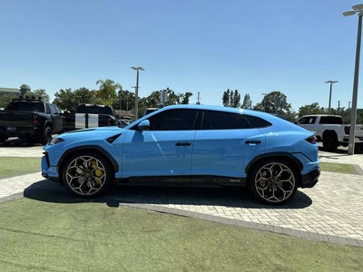 2024 Lamborghini Urus Performante