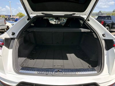 2023 Lamborghini Urus Performante