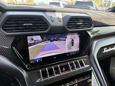 2023 Lamborghini Urus Performante