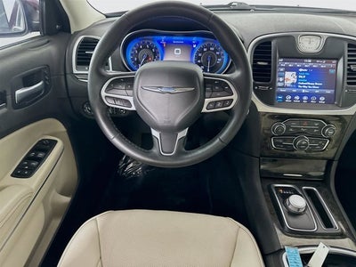 2022 Chrysler 300 Touring
