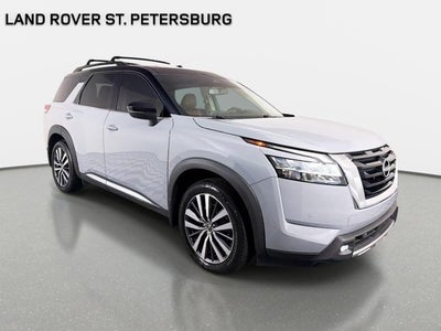 2022 Nissan Pathfinder Platinum