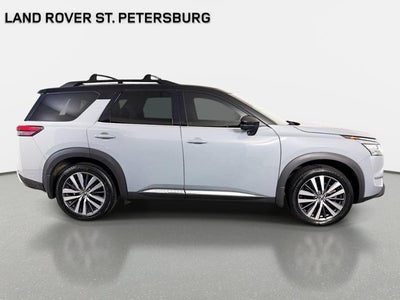 2022 Nissan Pathfinder Platinum