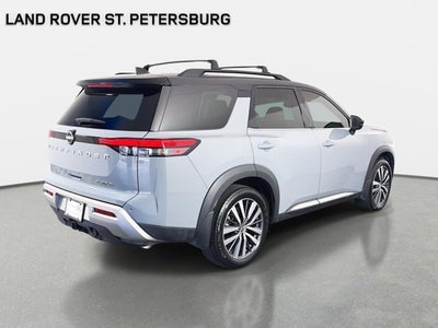 2022 Nissan Pathfinder Platinum