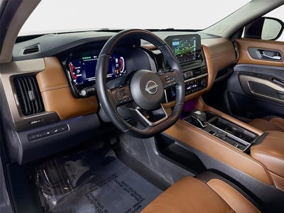 2022 Nissan Pathfinder Platinum
