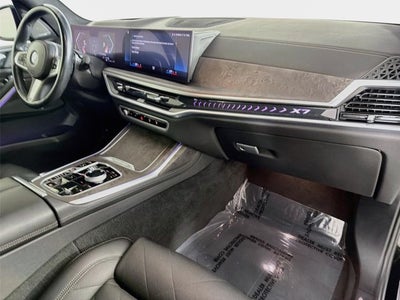 2023 BMW X7 xDrive40i