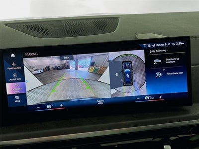2023 BMW X7 M60i