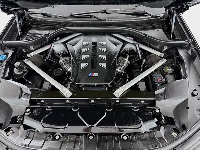 2023 BMW X7 M60i