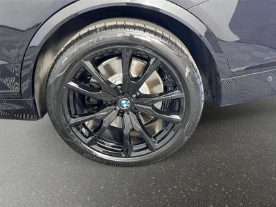 2025 BMW X7 M60i