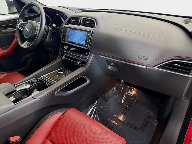 2017 Jaguar F-PACE 35t R-Sport