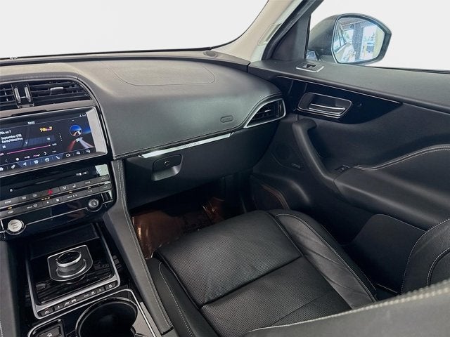 2017 Jaguar F-PACE 35t R-Sport