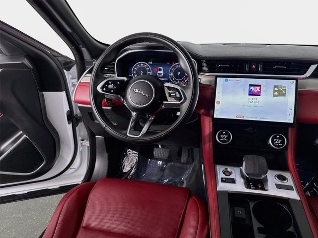 2025 Jaguar F-PACE P250 R-Dynamic S