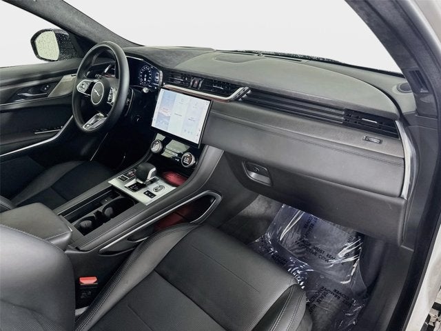 2025 Jaguar F-PACE SVR