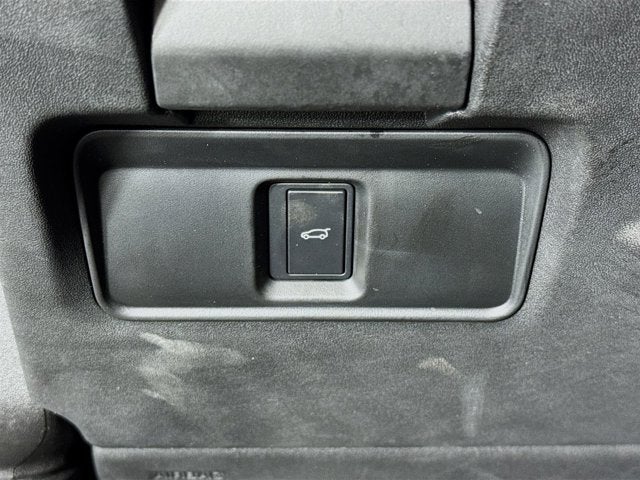 2025 Land Rover Discovery Sport S