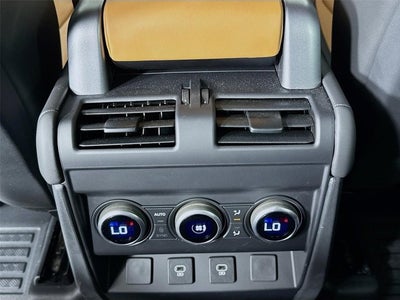 2024 Land Rover Defender 110 X-Dynamic SE