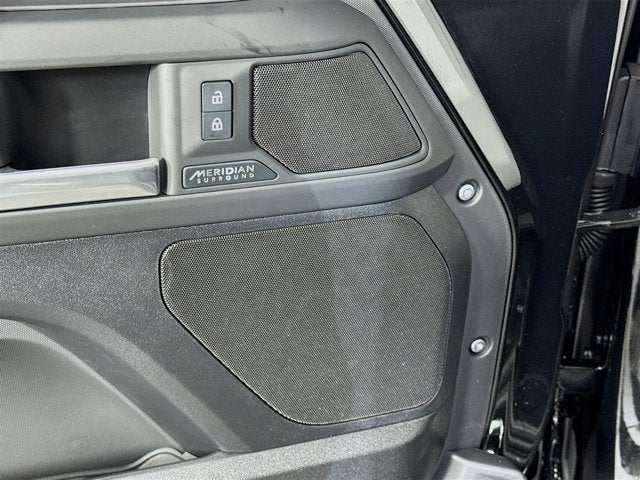 2026 Land Rover Defender 110 X-Dynamic SE