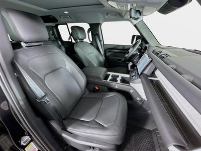 2026 Land Rover Defender 110 X-Dynamic SE
