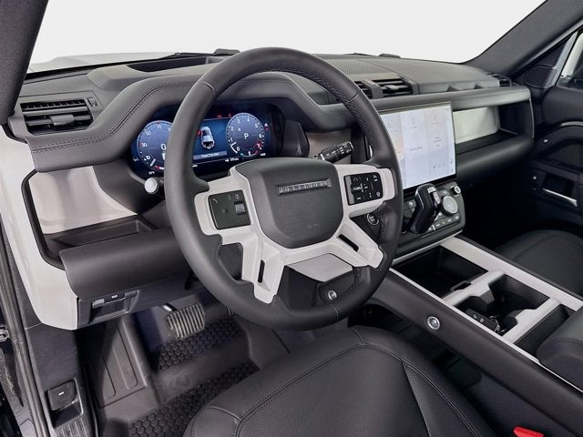 2026 Land Rover Defender 110 X-Dynamic SE