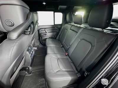 2026 Land Rover Defender 110 X-Dynamic SE