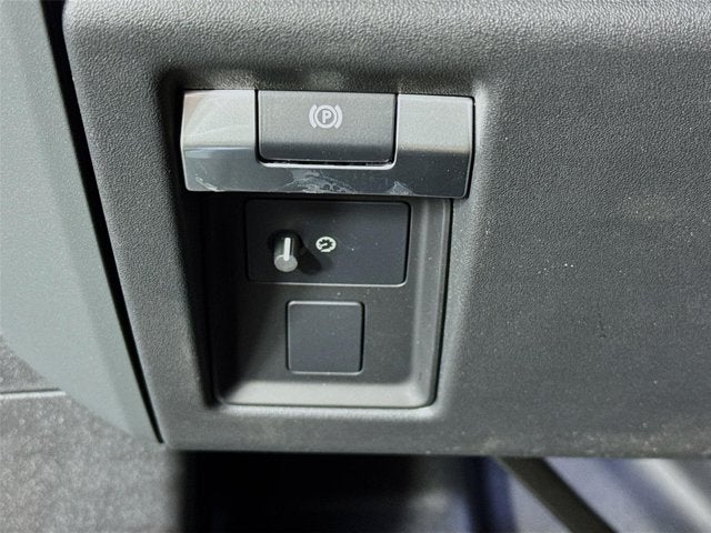 2026 Land Rover Defender 110 X-Dynamic SE