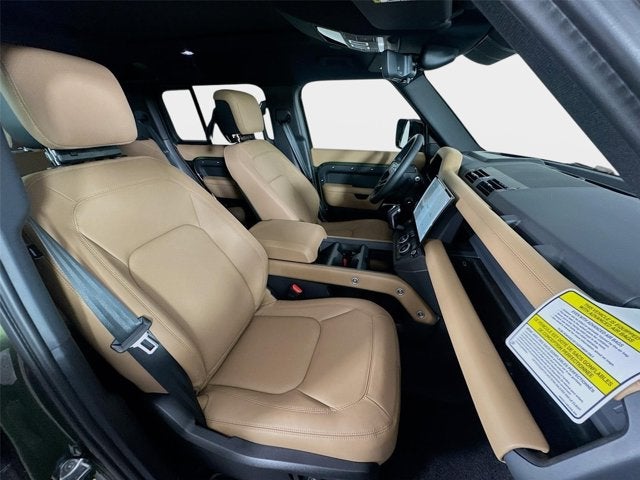 2026 Land Rover Defender 110 X-Dynamic SE