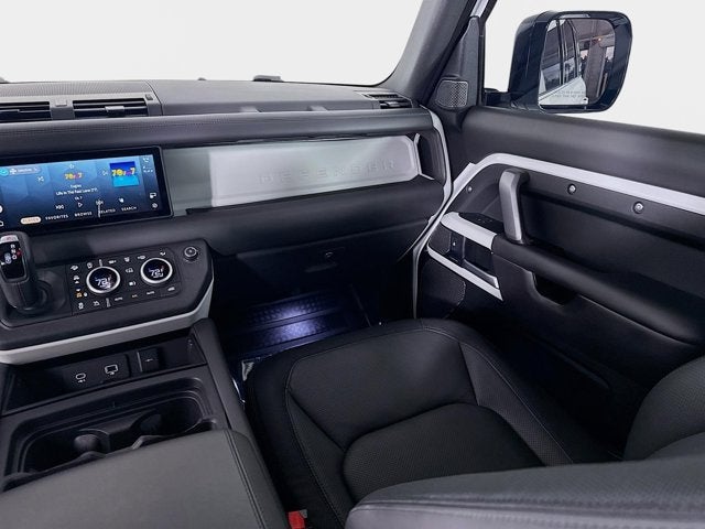 2024 Land Rover Defender 110 X-Dynamic SE