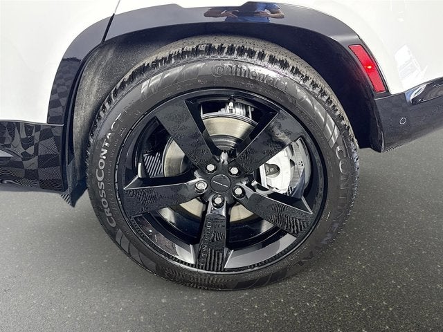 2026 Land Rover Defender 110 X-Dynamic SE