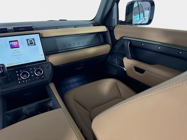 2026 Land Rover Defender 110 X-Dynamic SE