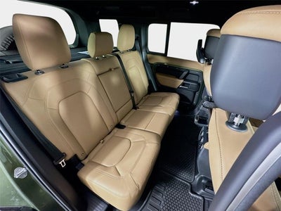 2026 Land Rover Defender 110 X-Dynamic SE
