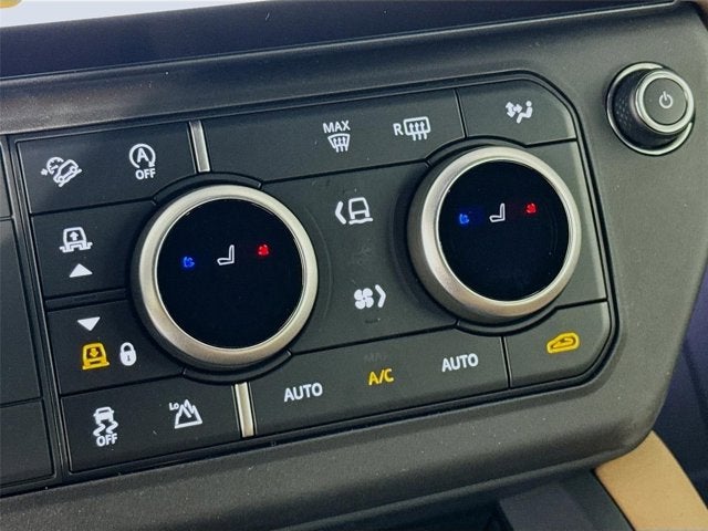 2026 Land Rover Defender 110 X-Dynamic SE