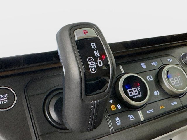 2026 Land Rover Defender 110 X-Dynamic SE