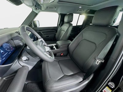 2026 Land Rover Defender 110 X-Dynamic SE