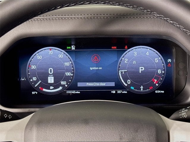 2026 Land Rover Defender 110 X-Dynamic SE
