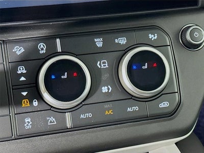 2026 Land Rover Defender 110 X-Dynamic SE