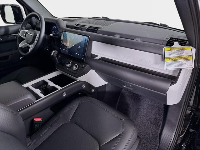 2026 Land Rover Defender 110 X-Dynamic SE