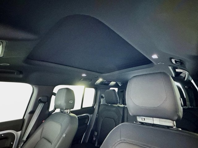 2024 Land Rover Defender 110 X-Dynamic SE